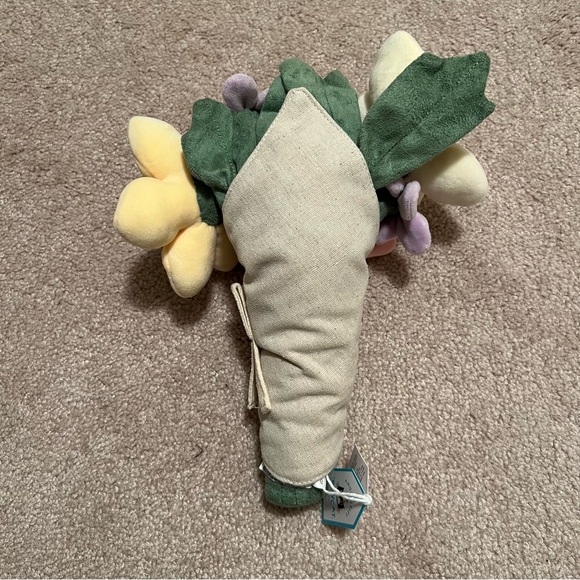Jellycat Plush Flower Bouquet - Picture 2 of 3